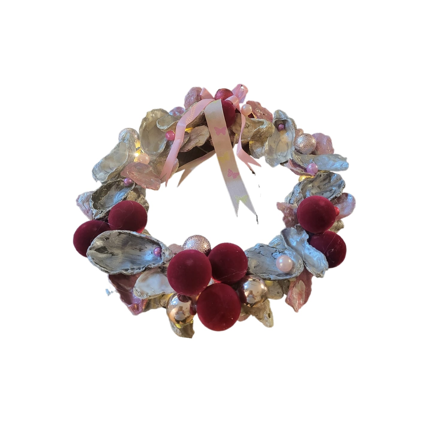 Festlich dekorierter Adventskranz für festliche Atmosphäre