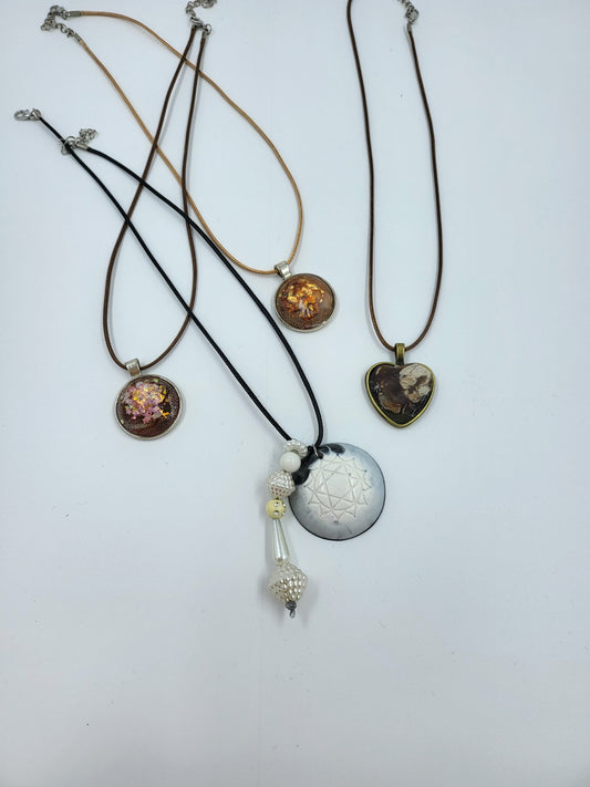 Ketten aus Künstler Resin