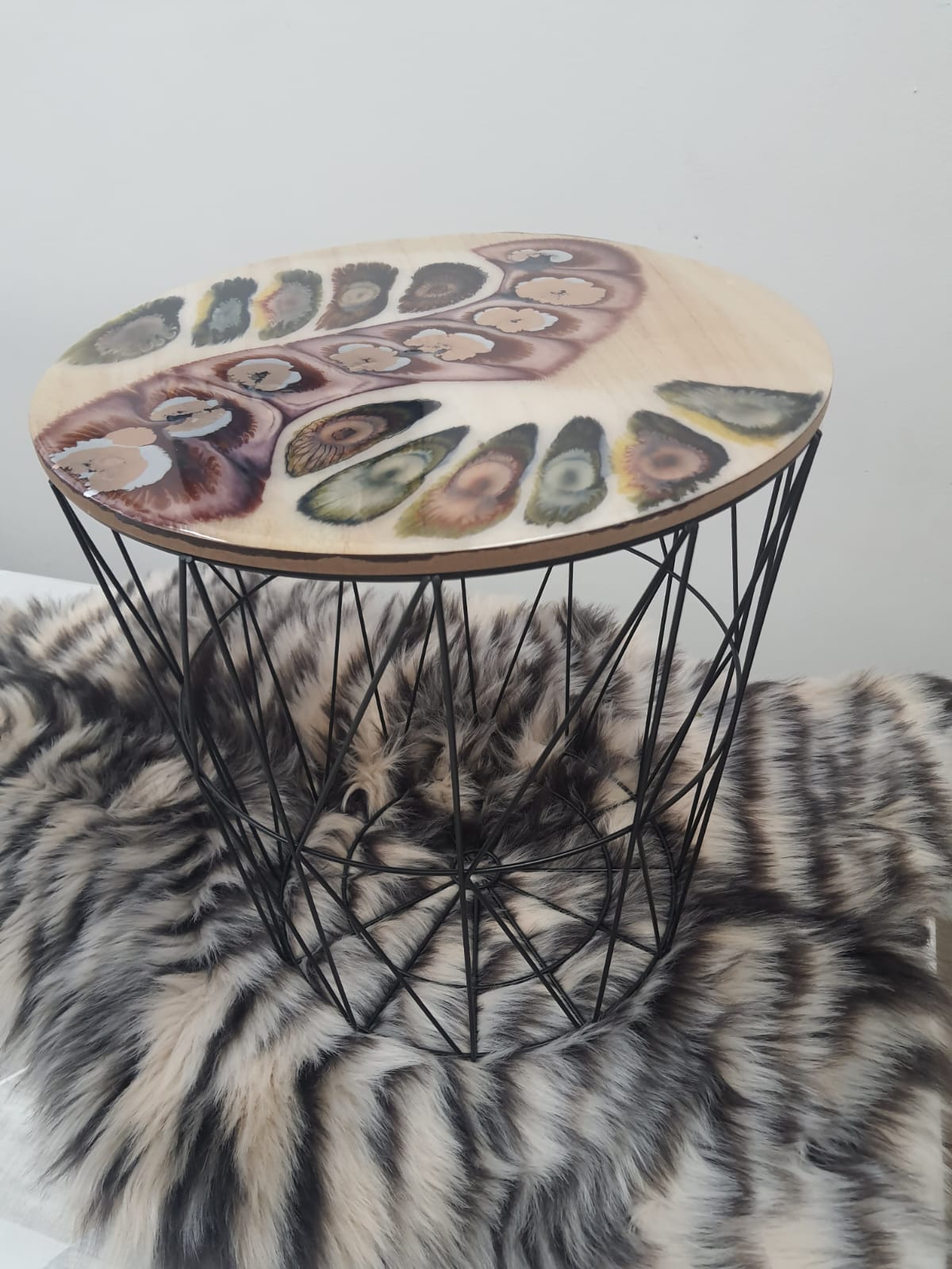 Resin Beistelltisch Phantasie